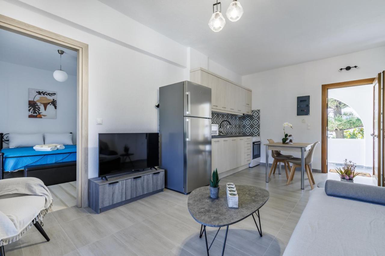 Lina Apartments สโกเปลอสทาวน์ ภายนอก รูปภาพ